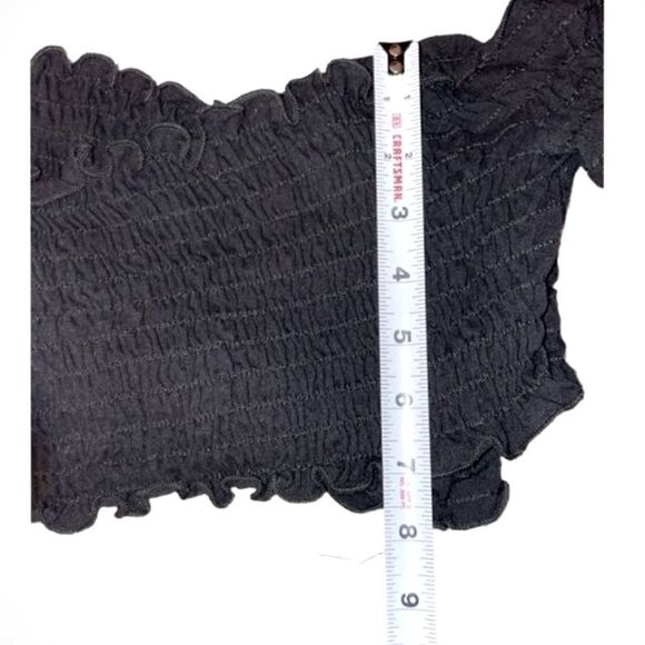 FREE PEOPLE “SMOCK IT TO ME” CRISS CROSS OFF THE SHOULDER CROP TOP BLACK  SMALL - Picture 2 of 10